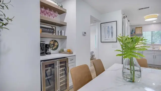 Dining area at Fiddler’s Cove 24E
